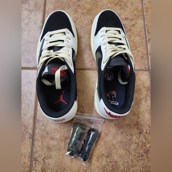 Nike, 9.5 mens - Picture 10 of 13